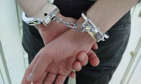 «Меня приняли за террориста»: жителя Февральска арестовали на 15 суток за нецензурную брань в банке