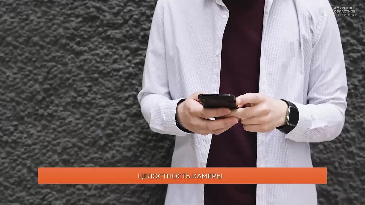 Часто мы не задумываемся о том, как именно стоит класть свой смартфон на стол