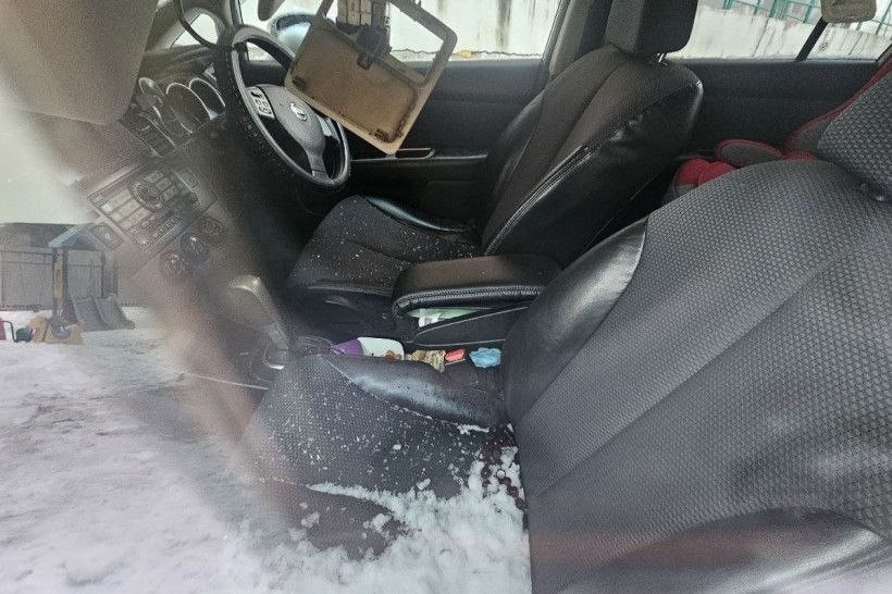 Глава Благовещенского округа пригрозил УК проверками после падения с крыши ледяного пласта на авто Глава Благовещенского округа пригрозил УК проверками после падения с крыши ледяного пласта на авто