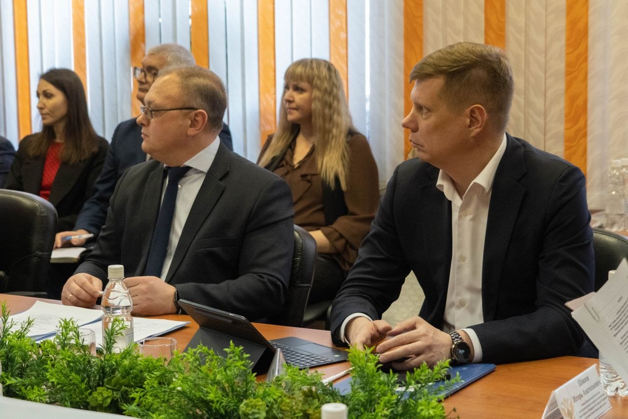 Евгений Тюхаев принял участие в обсуждении итогов работы по исполнению государственной политики в сфере юстиции Евгений Тюхаев принял участие в обсуждении итогов работы по исполнению государственной политики в сфере юстиции