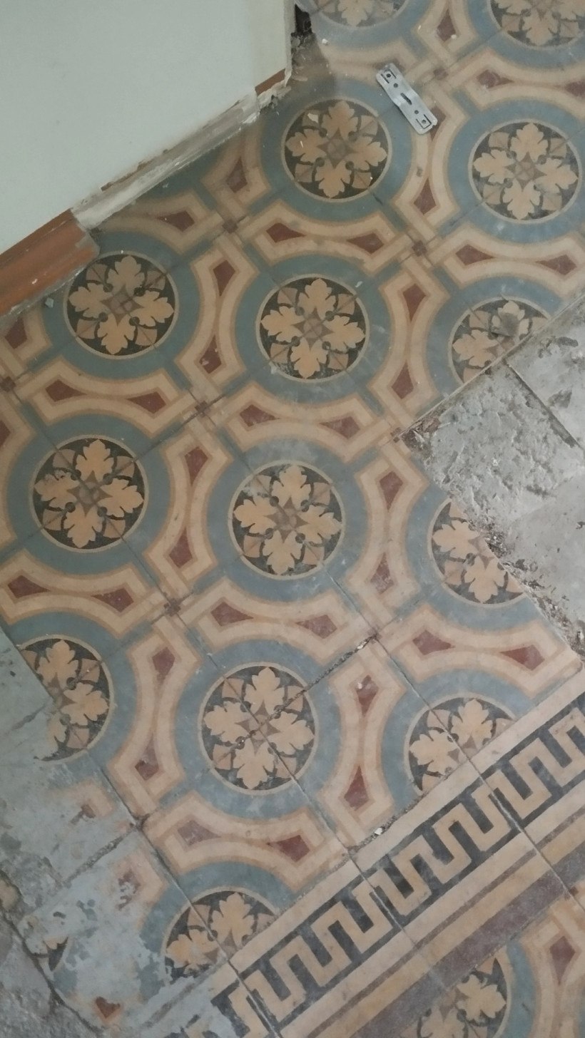 В законсервированном здании кардиоцентра в Благовещенске приступили к реставрационным работам В законсервированном здании кардиоцентра в Благовещенске приступили к реставрационным работам