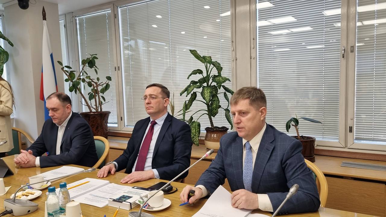 Провел заседание экспертно-консультативного совета при Комитете Госдумы по развитию Дальнего Востока и Арктики
