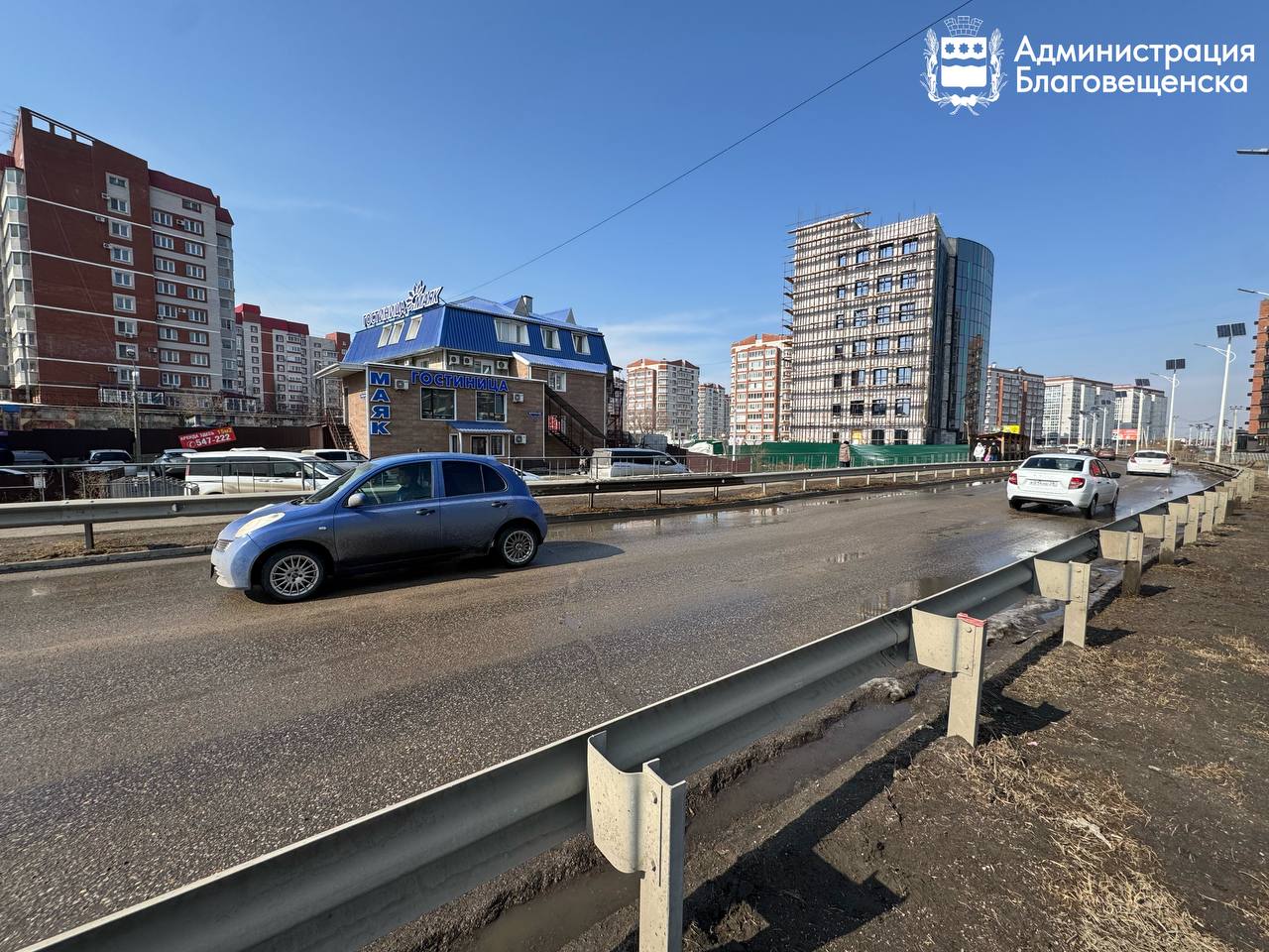 Администрация Благовещенска помогла властям Благовещенского округа в решении проблемы подтопления дороги в районе перекрестка улиц Василенко и Воронкова Администрация Благовещенска помогла властям Благовещенского округа в решении проблемы подтопления дороги в районе перекрестка улиц Василенко и Воронкова