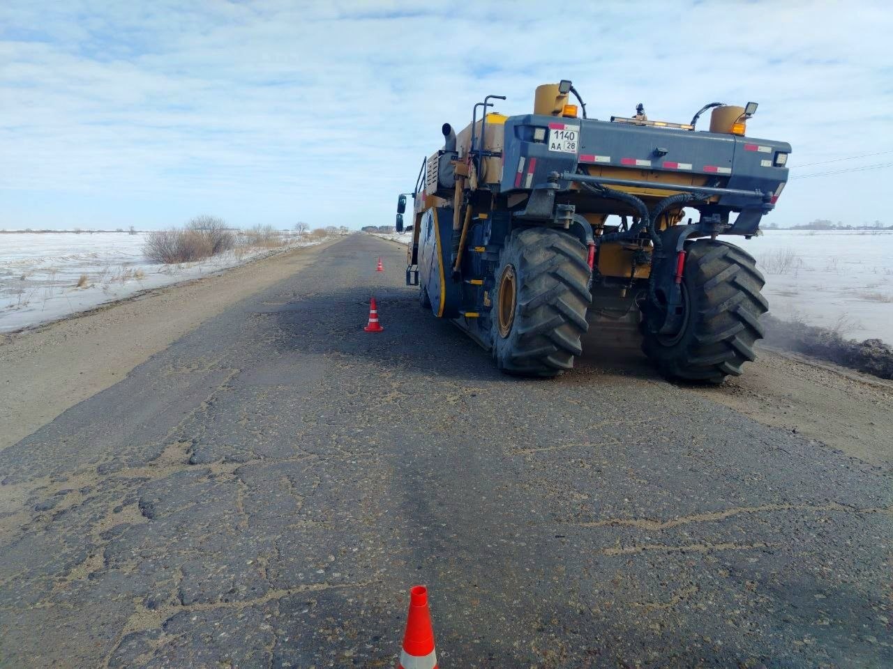 Подрядчик приступил к ремонту трассы «Ивановка-Толстовка» Подрядчик приступил к ремонту трассы «Ивановка-Толстовка»