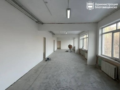 Уже монтируют новые системы отопления и электроснабжения: здание лицея №6 в Благовещенске преображается благодаря президентскому нацпроекту