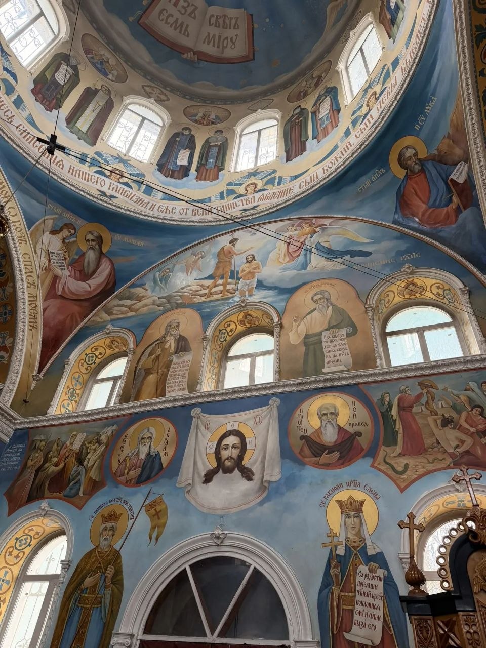 Виктор Водолацкий: Сегодня совместно с первым заместителем Секретаря Луганского регионального отделения ВПП «Единая Россия» Леоновым В.В. посетил одну из православных святынь Луганской Народной Республики - Благовещенский... Виктор Водолацкий: Сегодня совместно с первым заместителем Секретаря Луганского регионального отделения ВПП «Единая Россия» Леоновым В.В. посетил одну из православных святынь Луганской Народной Республики - Благовещенский...