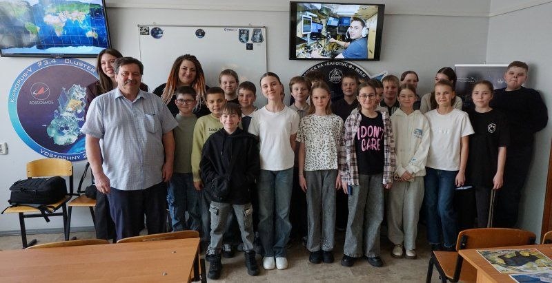 «Мы говорим на ранглише»: космонавт МКС пообщался с лицеистами АмГУ
