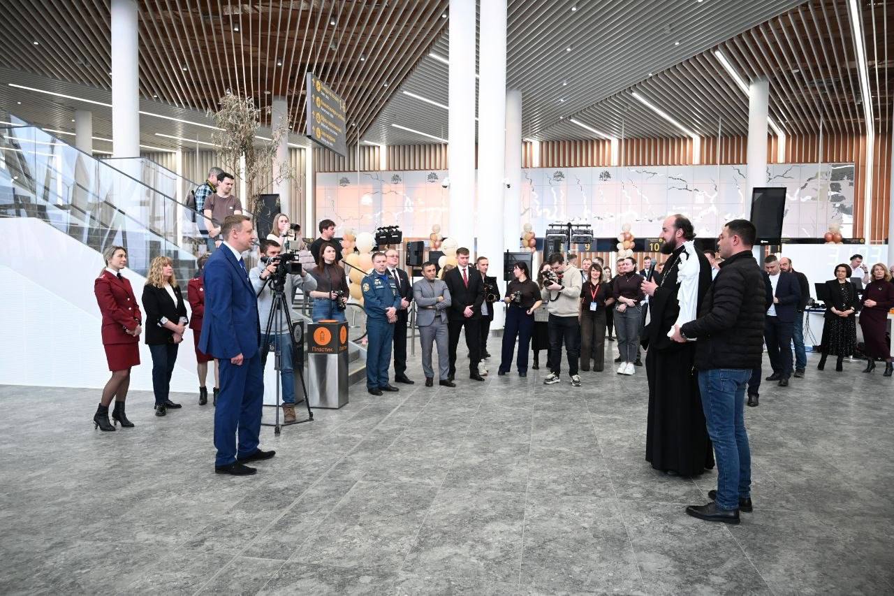 Президент России дал старт работе нового терминала аэропорта Благовещенска Президент России дал старт работе нового терминала аэропорта Благовещенска