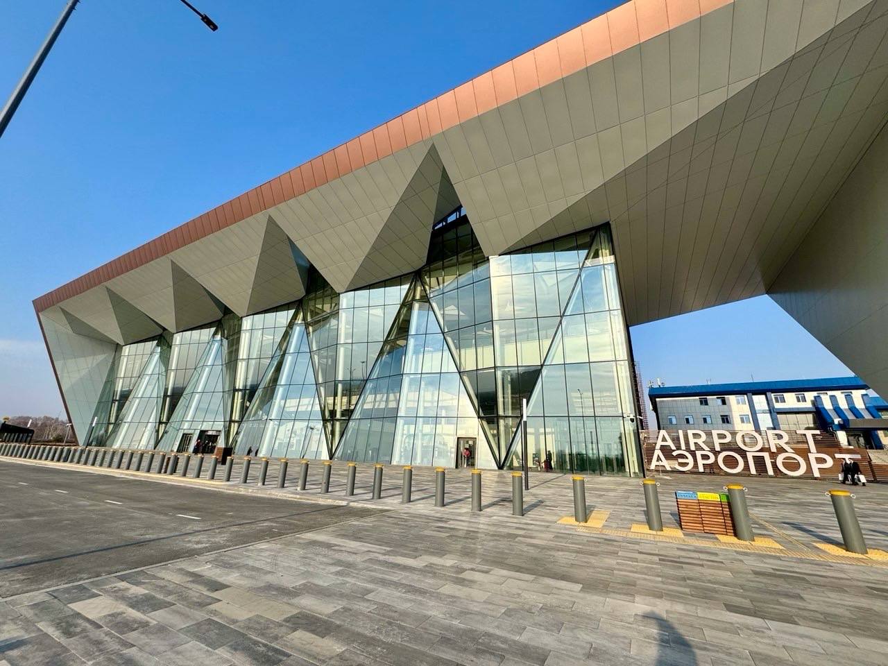 Олег Имамеев: Сегодня официально открыли новый пассажирский терминал аэропорта Благовещенск Олег Имамеев: Сегодня официально открыли новый пассажирский терминал аэропорта Благовещенск