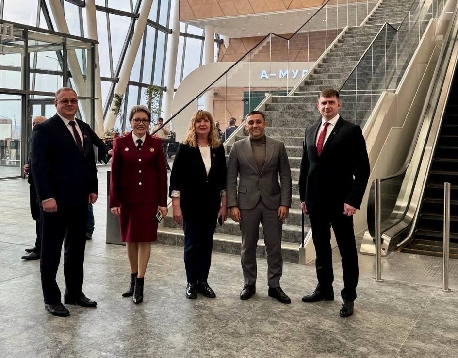 Олег Имамеев: Сегодня официально открыли новый пассажирский терминал аэропорта Благовещенск Олег Имамеев: Сегодня официально открыли новый пассажирский терминал аэропорта Благовещенск