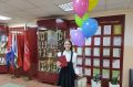 В школе № 26 с шариками и аплодисментами встречали Софию Евсюкову – ученица 10-го класса стала победительницей финала Всероссийской олимпиады по китайскому языку в Москве