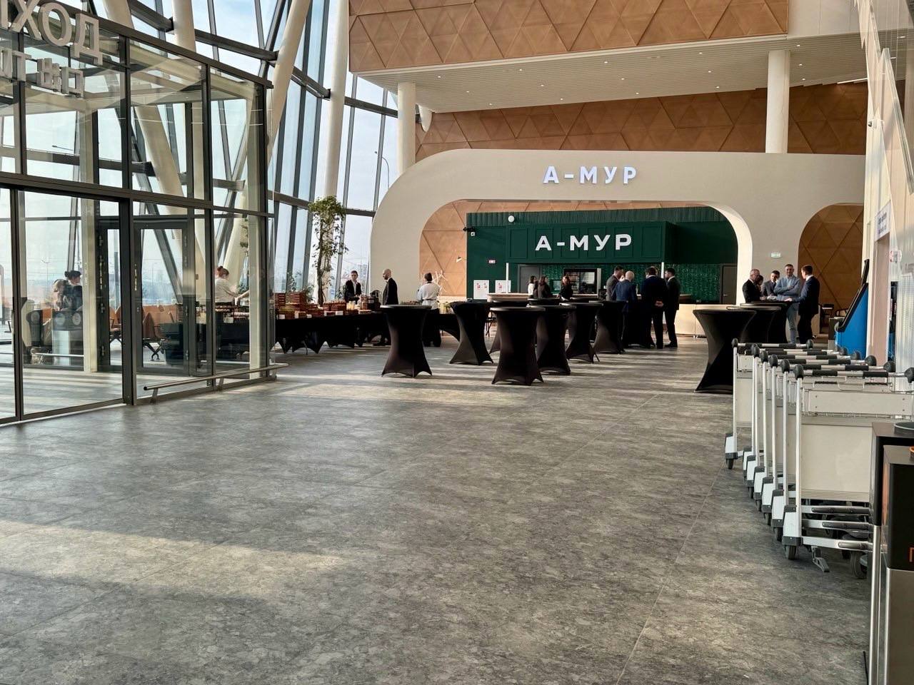 Олег Имамеев: Сегодня официально открыли новый пассажирский терминал аэропорта Благовещенск Олег Имамеев: Сегодня официально открыли новый пассажирский терминал аэропорта Благовещенск