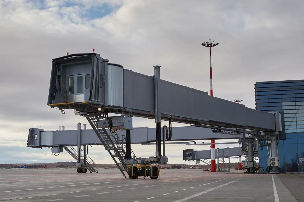 Президент России Владимир Путин дал старт работе нового пассажирского терминала аэропорта Благовещенска Президент России Владимир Путин дал старт работе нового пассажирского терминала аэропорта Благовещенска