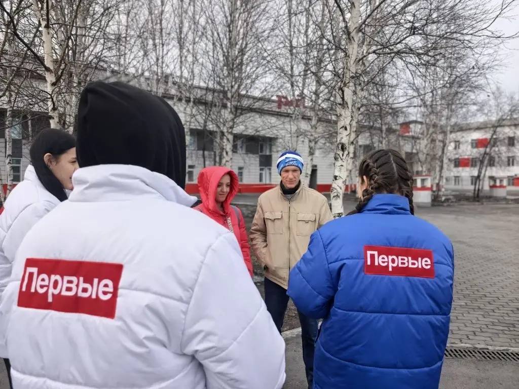 Транспортные полицейские Тынды провели акцию «Безопасный транспорт» на железнодорожном вокзале города Транспортные полицейские Тынды провели акцию «Безопасный транспорт» на железнодорожном вокзале города