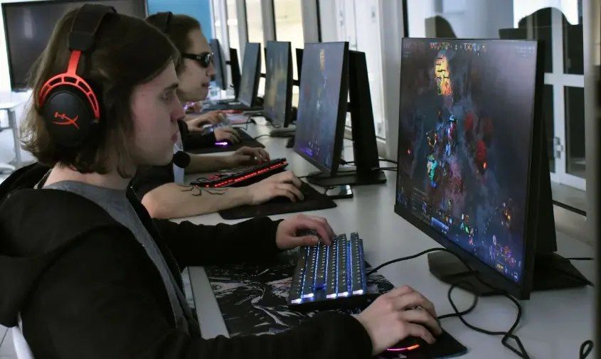 ����� ������ � ���������� �������: � ������������� ������� ������ ������� � �����������