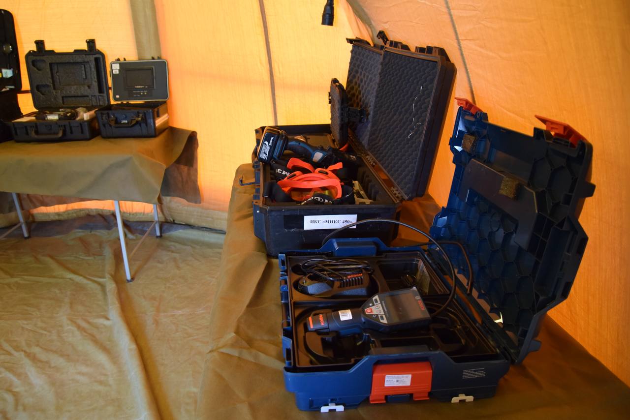 Сотрудники следственного управления продемонстрировали работу передвижной криминалистической лаборатории на прошедшем в Благовещенске спортивном мероприятии Сотрудники следственного управления продемонстрировали работу передвижной криминалистической лаборатории на прошедшем в Благовещенске спортивном мероприятии