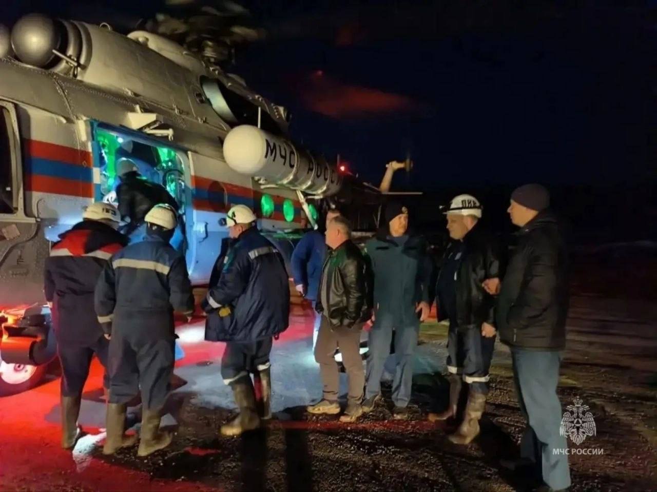 Тела двух погибших обнаружили после обрушения породы в заброшенной штольне посёлка в Амурской области Тела двух погибших обнаружили после обрушения породы в заброшенной штольне посёлка в Амурской области