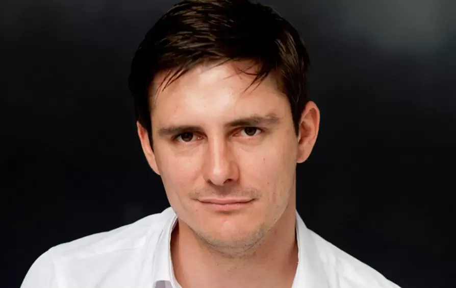 Дмитрий Паламарчук: от компьютерных игр к сцене и личному счастью