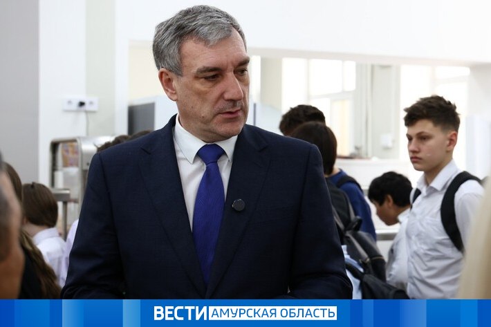 Сегодня губернатор Амурской области отмечает 51-й день рождения