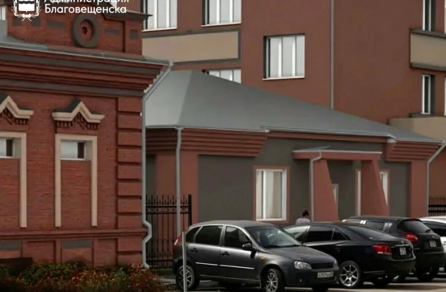 В Благовещенске в этом году планируют обновить фасады ещё трёх зданий В Благовещенске в этом году планируют обновить фасады ещё трёх зданий