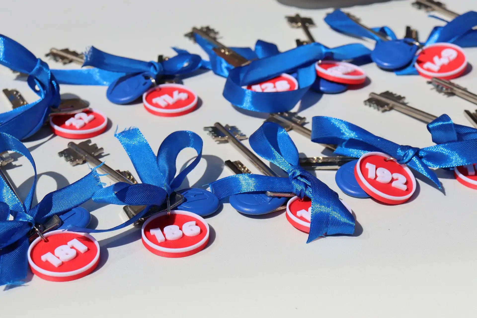 «Это новая глава в жизни каждой семьи»: в Благовещенском округе переселенцам из аварийного жилья вручили ключи от новых квартир «Это новая глава в жизни каждой семьи»: в Благовещенском округе переселенцам из аварийного жилья вручили ключи от новых квартир