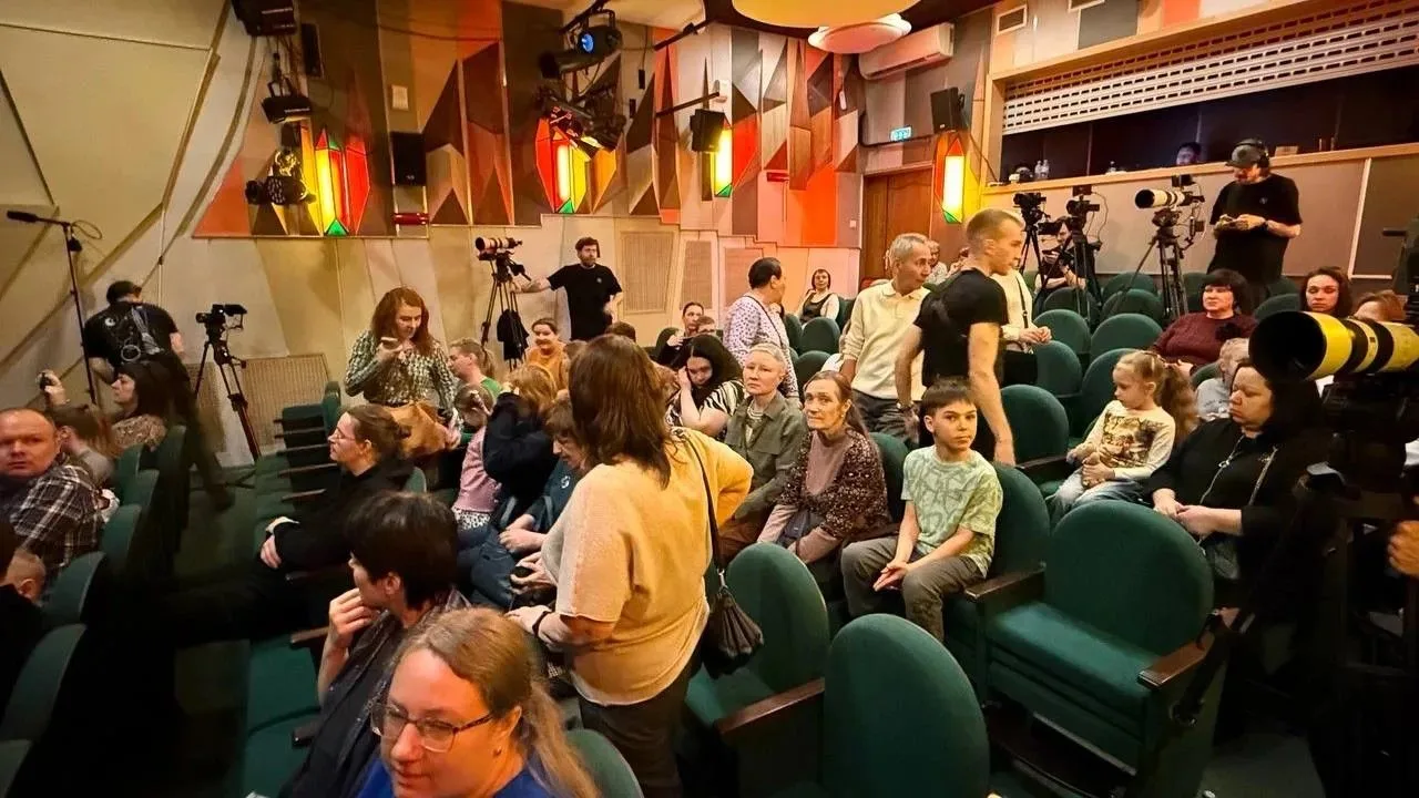 Колоритную постановку Амурского театра кукол «Миргачан, или тайна тунгусского метеорита» увидит вся страна Колоритную постановку Амурского театра кукол «Миргачан, или тайна тунгусского метеорита» увидит вся страна