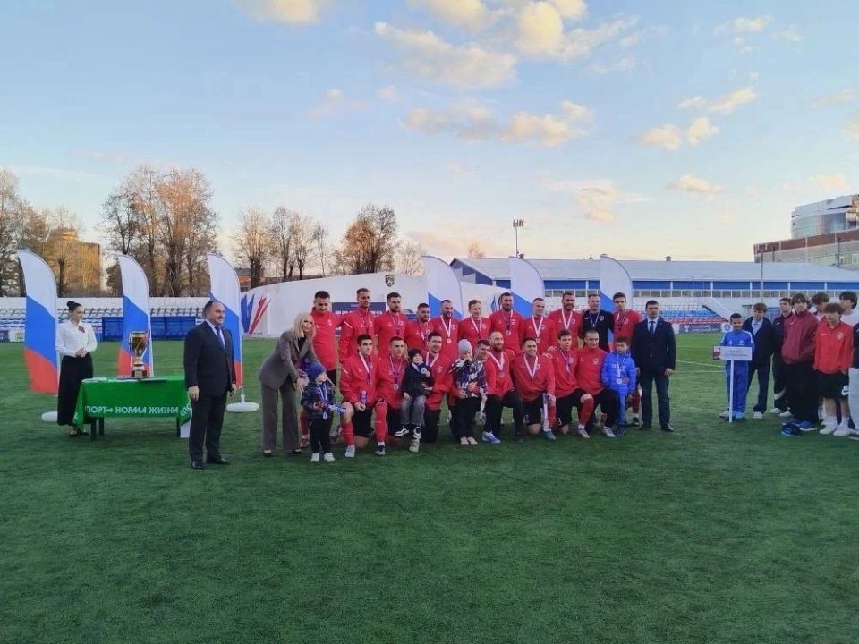 2 амурские команды завоевали медали Кубка Дальнего Востока по футболу 2 амурские команды завоевали медали Кубка Дальнего Востока по футболу