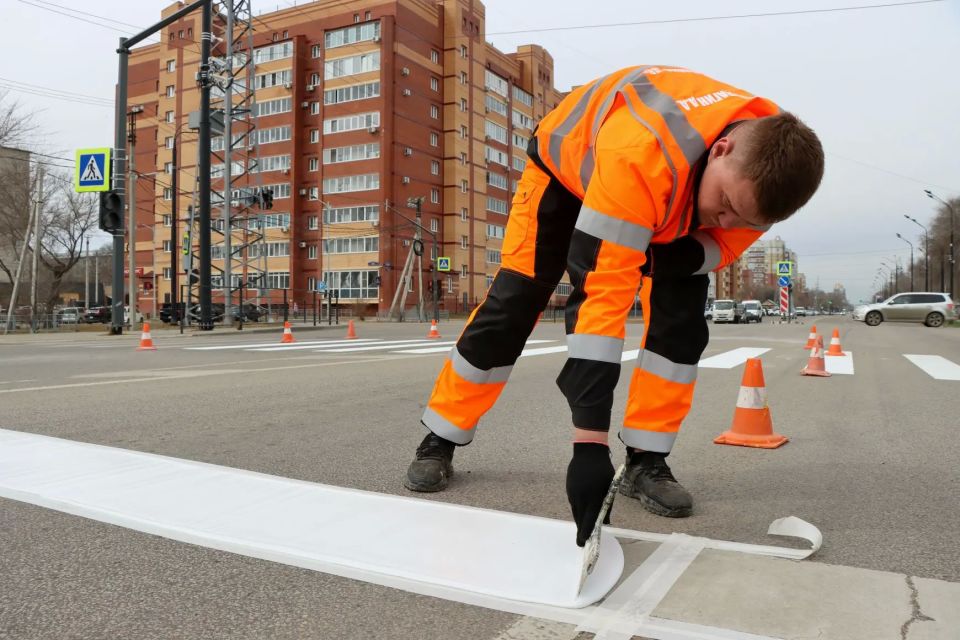 Весна - время обновления дорожной разметки Весна - время обновления дорожной разметки