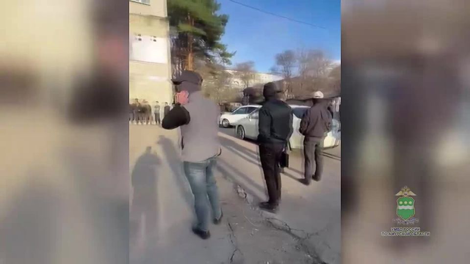 В рамках оперативно-профилактического мероприятия «Гастарбайтер» сотрудники правоохранительных органов провели очередные рейдовые мероприятия, в ходе которых проверили точки общепита , хостелы , а также более 100 единиц...