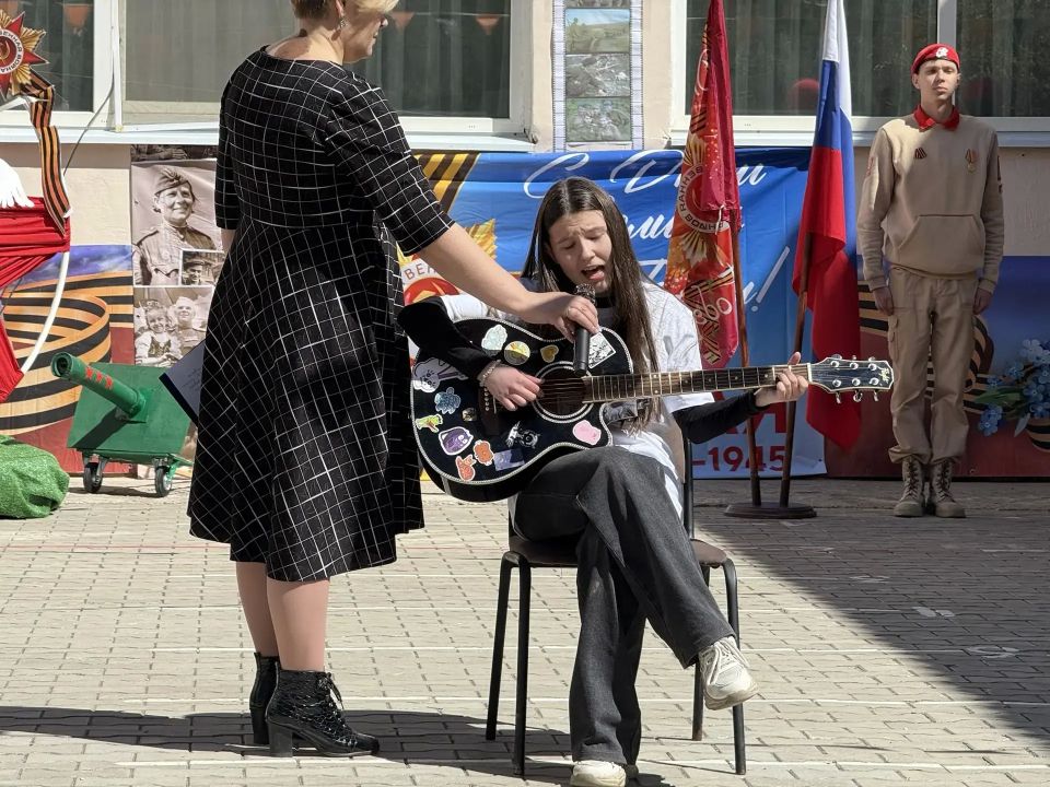 Маленький парад большой Победы! Маленький парад большой Победы!