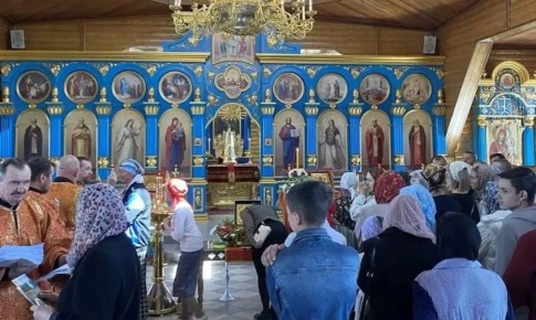Верующих все меньше: только 65 % россиян считают себя православными