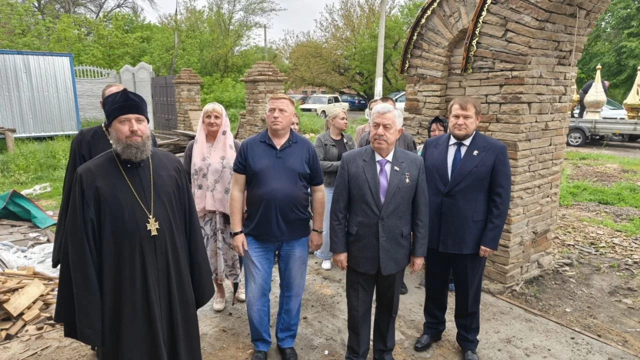 Виктор Водолацкий: Сегодня вместе с заместителем Председателя Народного Совета ЛНР Д.С. Колесниковым и депутатом Народного Совета ЛНР В.В. Леоновым приняли участие в по-настоящему важном и знаковом событии Виктор Водолацкий: Сегодня вместе с заместителем Председателя Народного Совета ЛНР Д.С. Колесниковым и депутатом Народного Совета ЛНР В.В. Леоновым приняли участие в по-настоящему важном и знаковом событии