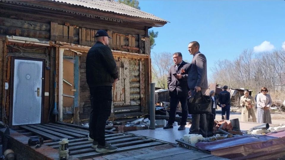 В Благовещенске скоро расселят жильцов Левашевской дачи — здание ждет реставрация В Благовещенске скоро расселят жильцов Левашевской дачи — здание ждет реставрация