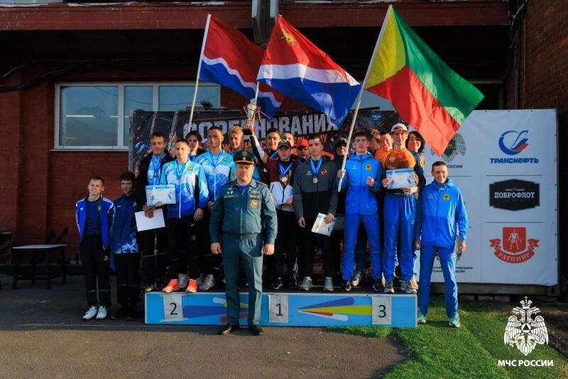 5 золотых, 3 серебряных, 3 бронзовых медали