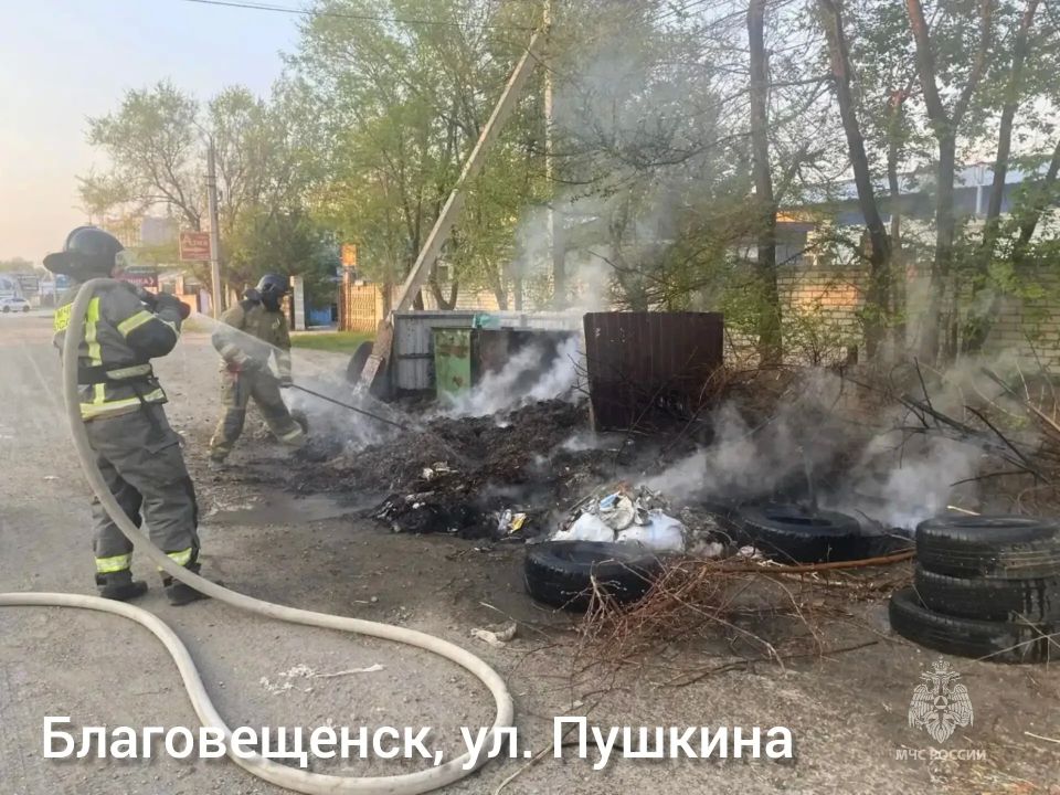 #СобытияМЧС28. В Амурской области за прошедшие сутки Потушено 27 пожаров (в том числе 8 горений сухой растительности), на 14 из них привлекались силы и средства МЧС России: в Свободном на ул. Октябрьской горел гараж с... #СобытияМЧС28. В Амурской области за прошедшие сутки Потушено 27 пожаров (в том числе 8 горений сухой растительности), на 14 из них привлекались силы и средства МЧС России: в Свободном на ул. Октябрьской горел гараж с...