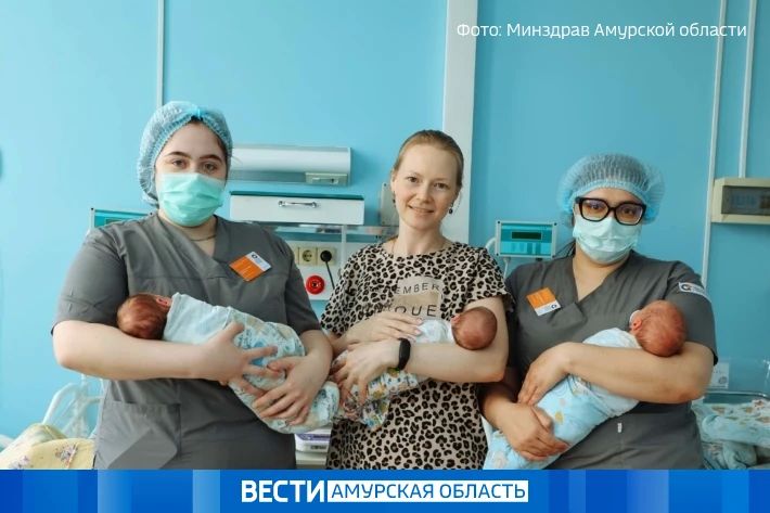 В областном перинатальном центре родилась первая в году тройня