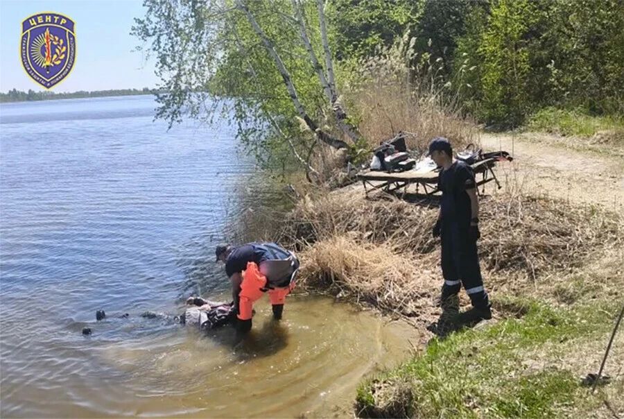 Ранним утром 19 мая в водоеме вблизи села Прядчино Благовещенского округа рыбаки обнаружили в воде у берега мужчину без признаков жизни
