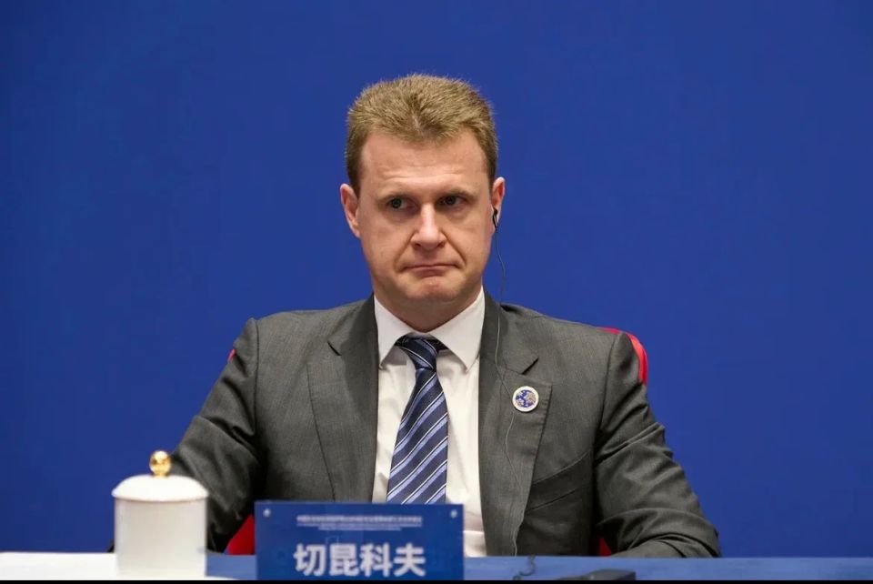 Юрий Трутнев поручил Деловому совету Дальнего Востока РФ и Северо-Востока КНР создать механизм обмена опытом в сфере технологий Юрий Трутнев поручил Деловому совету Дальнего Востока РФ и Северо-Востока КНР создать механизм обмена опытом в сфере технологий