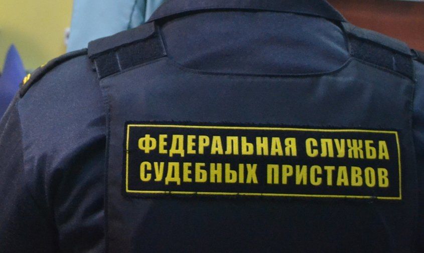 Амурчанин выплатил бывшей жене 400 000 рублей после того, как приставы арестовали его счета