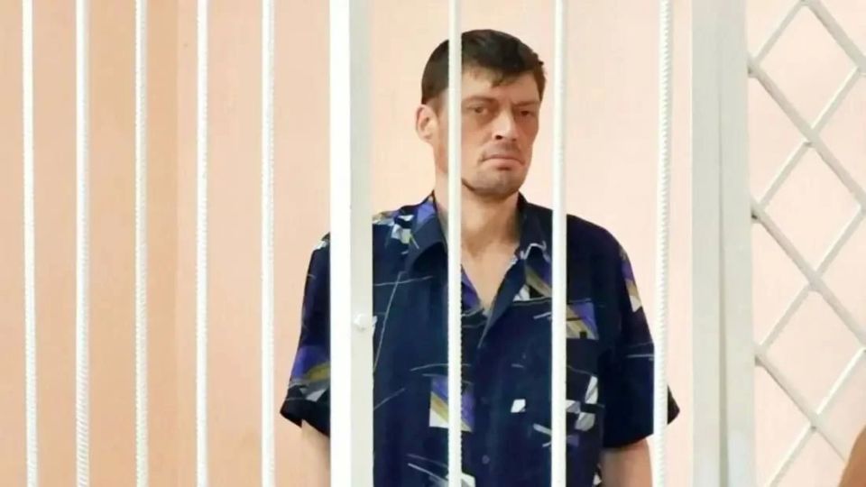 Амурчанин едва не убил женщину, выстрелив просто так в дверь