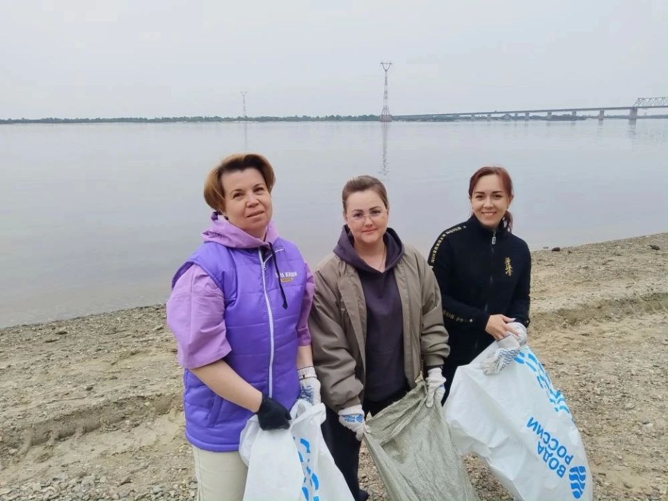 Сотрудники минспорта поучаствовали во Всероссийской акции “Вода России”