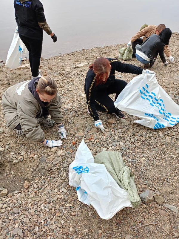 Сотрудники минспорта поучаствовали во Всероссийской акции “Вода России” Сотрудники минспорта поучаствовали во Всероссийской акции “Вода России”