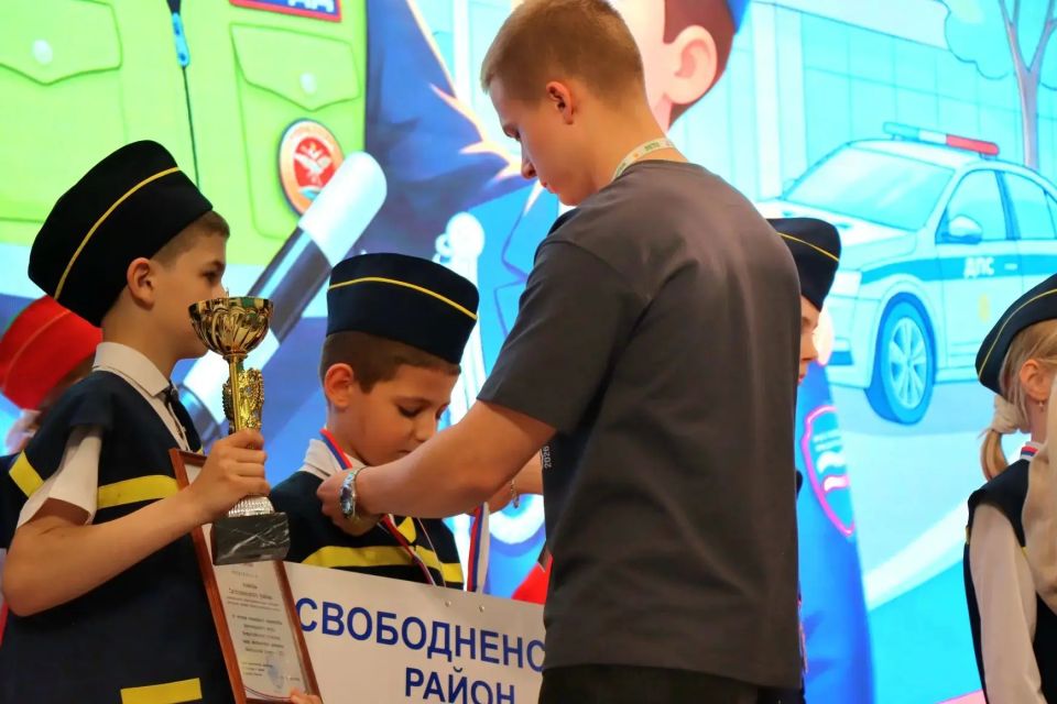 Сегодня состоялось торжественное закрытие соревнований «Безопасное колесо-2026» федерального проекта «Безопасность дорожного движения» нацпроекта «Инфраструктура для жизни» Сегодня состоялось торжественное закрытие соревнований «Безопасное колесо-2026» федерального проекта «Безопасность дорожного движения» нацпроекта «Инфраструктура для жизни»