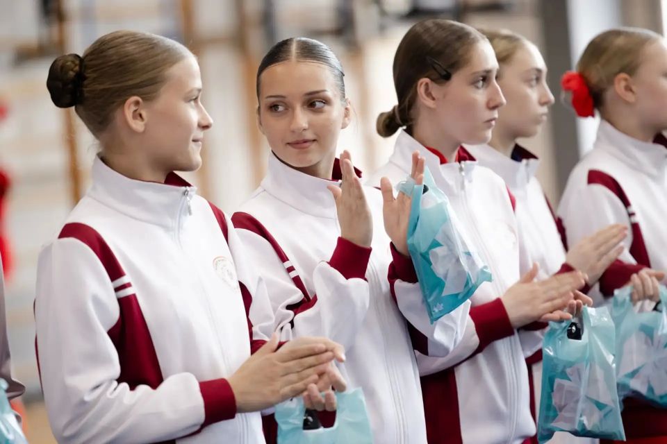Российские и китайские ушуисты померились мастерством на Международном фестивале в рамках “АмурЭкспо” Российские и китайские ушуисты померились мастерством на Международном фестивале в рамках “АмурЭкспо”