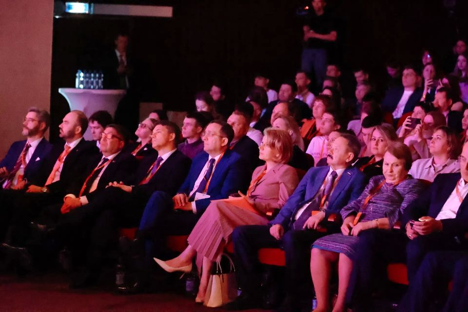 Василий Орлов: На «АмурЭкспо» выступил на пленарном заседании «Амурский коридор в будущее: Россия и Китай — от добрососедства к совместному росту» Василий Орлов: На «АмурЭкспо» выступил на пленарном заседании «Амурский коридор в будущее: Россия и Китай — от добрососедства к совместному росту»