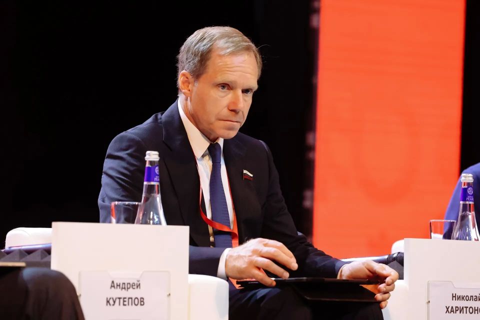 Василий Орлов: На «АмурЭкспо» выступил на пленарном заседании «Амурский коридор в будущее: Россия и Китай — от добрососедства к совместному росту» Василий Орлов: На «АмурЭкспо» выступил на пленарном заседании «Амурский коридор в будущее: Россия и Китай — от добрососедства к совместному росту»