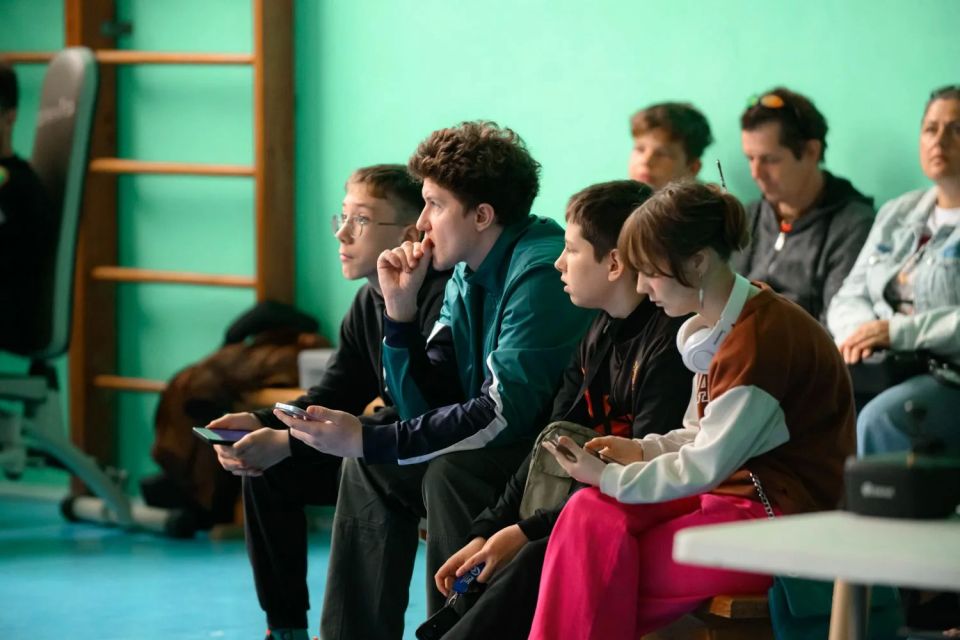 Соревнования по гонкам дронов провели в областной столице Соревнования по гонкам дронов провели в областной столице