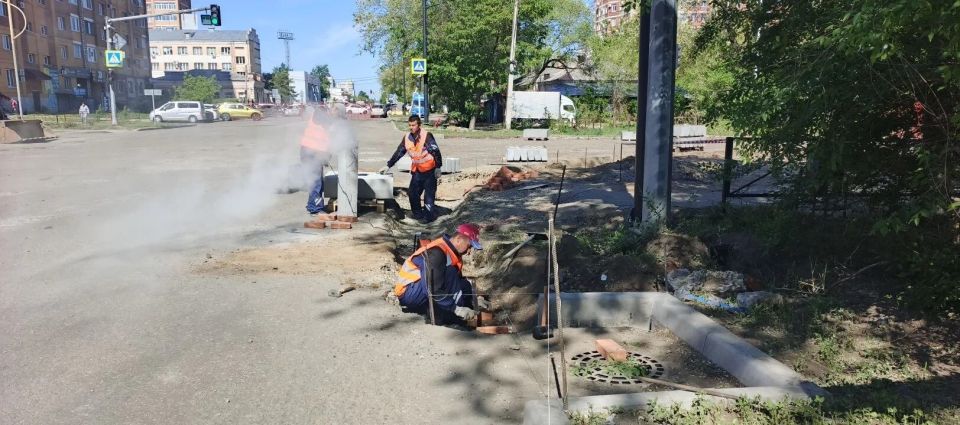 В Благовещенске ремонт на перекрестке Октябрьской и Островского идет по нацпроекту «Инфраструктура для жизни» В Благовещенске ремонт на перекрестке Октябрьской и Островского идет по нацпроекту «Инфраструктура для жизни»