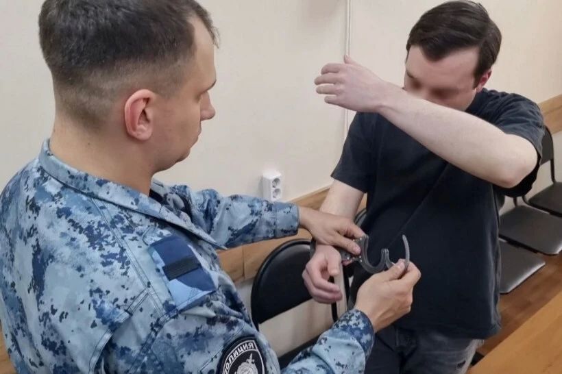 Двум сутенерам из Благовещенска вынесли приговор за вымогательство и организацию проституции Двум сутенерам из Благовещенска вынесли приговор за вымогательство и организацию проституции