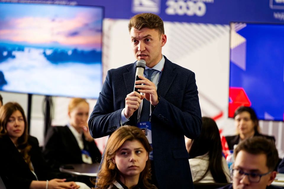 Министр Алексей Чекунков встретился с курсантами V потока «Муравьев Амурский 2030» Министр Алексей Чекунков встретился с курсантами V потока «Муравьев Амурский 2030»